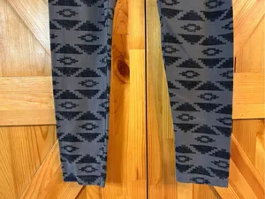 Pink Victoria's Secret Aztec Leggings Gray Sz Small (0886) thumbnail 2