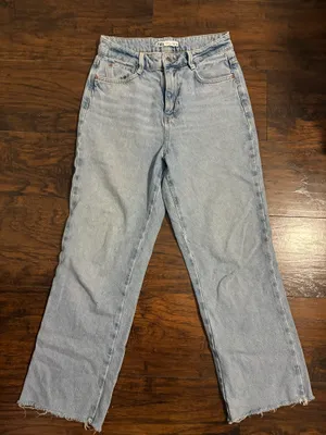 ZARA High-Waisted Jeans Straight Leg thumbnail 1