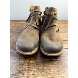 Børn Women's Tarkiln Ankle Boots in distressed brown leather size 7.5 thumbnail 3