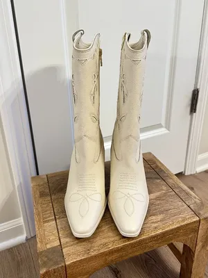 VINCE CAMUTO Alisah Square Toe Western Boot in Rich Cream Size US 8.5 thumbnail 3