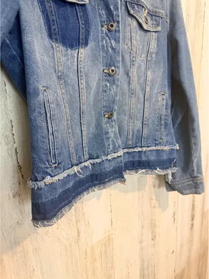 Sneak Peek Women’s Small Distressed Denim Jacket Raw Hem Patchwork Jean Jacket Blue thumbnail 13