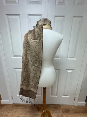 Gold and Black Paisley Pashmina Shawl With Fringes - 71" x 28"‎ - NEW In Bag. thumbnail 13