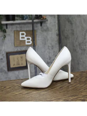 NWT Nine West Womens Tatiana Stiletto Pointy Toe Dress Pumps White Leather 8M thumbnail 8