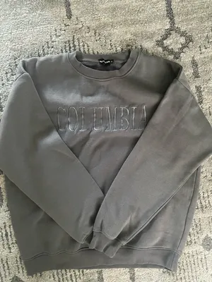 Pretty Little Thing Sweatshirt thumbnail 1