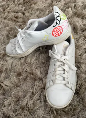 Adidas Stan Smith White Grafitti Sneakers Size 7.5 thumbnail 1