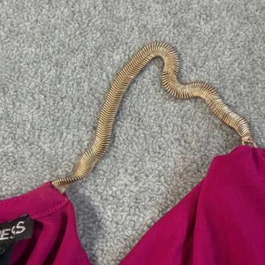 EXPRESS Women's Small Fuchsia Draped Asymmetrical Cowl Neck Metallic Halter thumbnail 4