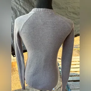 Lululemon Athletica Classic Gray Crew Neck Sweater XS thumbnail 3