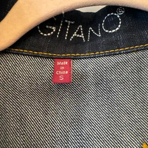 Vintage Gitano Dark Wash Distressed Jean‎ Jacket size small thumbnail 3