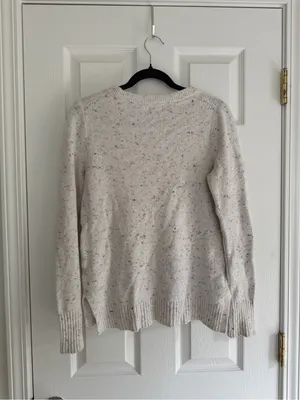 Old Navy Oatmeal Colored Crew Neck Sweater Size Medium thumbnail 6
