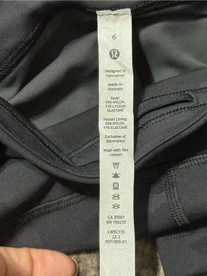 Lululemon Women’s Size 6 Black Gray Camo High Rise Fast & Free Leggings thumbnail 6