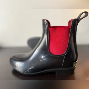 Lauren Ralph Lauren Black and Red Winter Rain Boots thumbnail 9