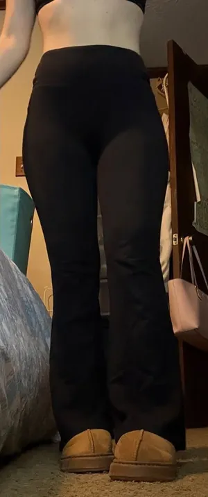 Zenana Outfitters Black Flared Leggings thumbnail 1