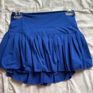 pleated skirt thumbnail 1
