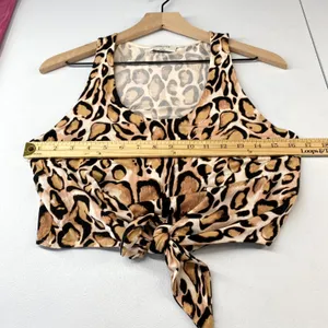 Aritzia Babaton Crop Top Womens M‎ Brown Stretch Leopard Scoop Neck Tie Front thumbnail 8