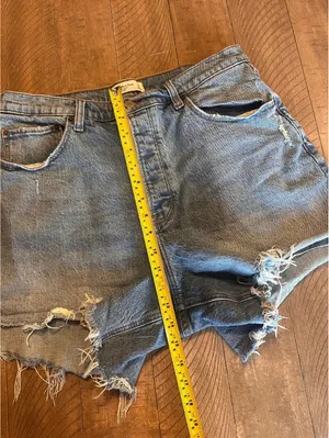 Abercrombie & Fitch High Rise Dad Shorts Denim Distressed Women’s 14 / 32 Curve thumbnail 10
