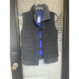 Patagonia Women’s Vagabunda Quilted Fleece Neck Puffer Vest Dark Gray S thumbnail 13