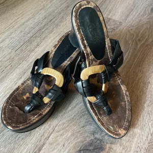 Carlos Santana Wedge Sandals Size 8 thumbnail 2