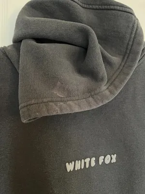 White Fox Boutique Sweatshirt thumbnail 3