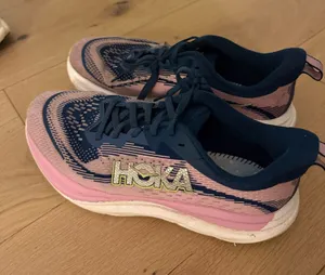 Hoka Shoes Running Women’s thumbnail 1