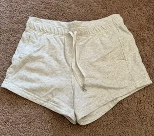 Amazon Shorts thumbnail 1