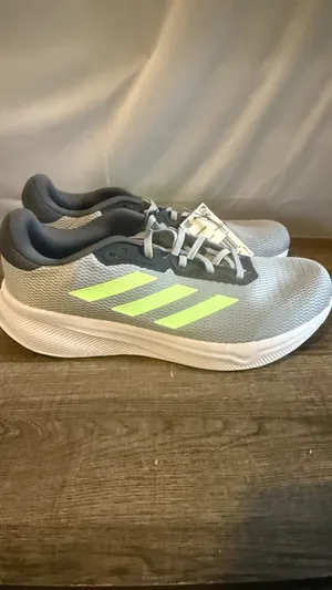 Man Running Adidas Shoes size 13 thumbnail 4