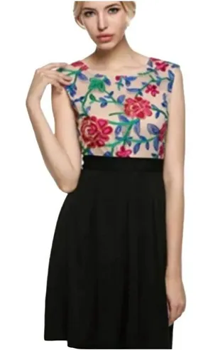 Acevog size L embroidered top blue knit skirt. thumbnail 1
