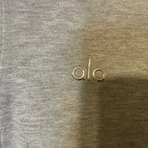 Alo Yoga Accolade 1/4 Zip Pullover Athletic Heather Grey S thumbnail 5