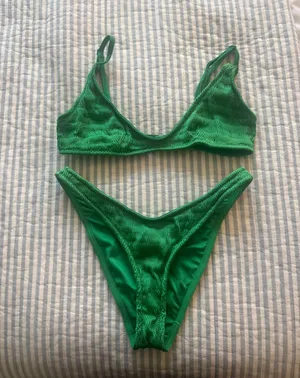 Bikini thumbnail 2