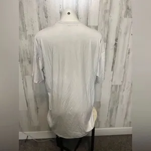 White tee White thumbnail 6