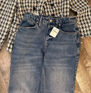 Good American NWT 90s Icon Straight Leg Blue Jeans Blue Size 2/26 thumbnail 3