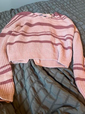 Derek Heart Sweater thumbnail 1