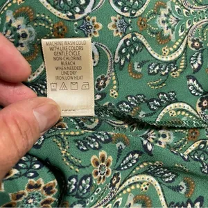 Max Studio Green Paisley Tie Front Peplum Blouse Size Small | Smocked Back V-Nec thumbnail 12