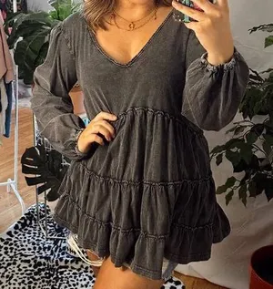 Anthropologie Blythe V-Neck Tiered Babydoll Top Black Size Medium thumbnail 1