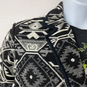 New Identity Y2K 90s black southwestern Cowichan tapestry blanket crop jacket M thumbnail 4