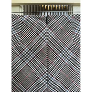 White House Black Market Plaid Zip Mini Skirt Womens Black Blue Burgundy Size 8 thumbnail 5