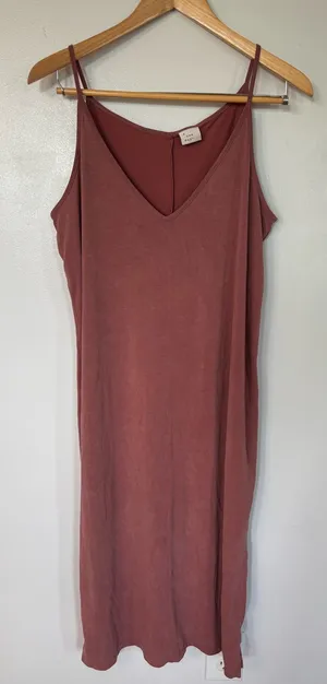 a new day Mauve Slip Midi Dress with V-Neck thumbnail 1