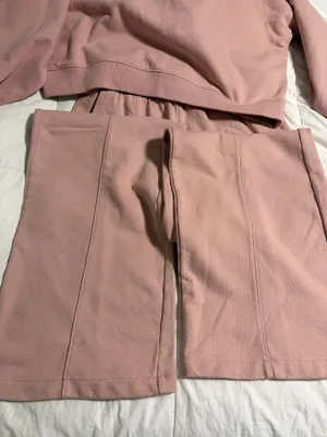 Gap Women’s outfit thumbnail 2