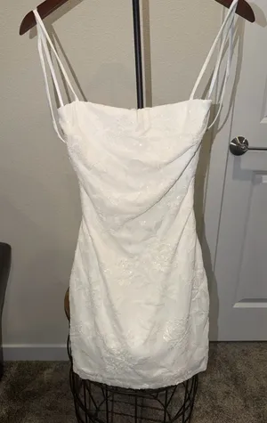 Brand New Windsor Floral Sequin Lace Up Mini Dress Size Medium thumbnail 1