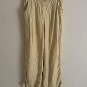 Abercrombie & Fitch linen blend tailored straight pants butter yellow size 10 thumbnail 2