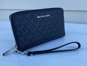 Michael Kors JST LG Flat MF Phone Wallet/Wristlet - Black thumbnail 5