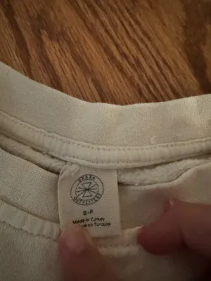 Urban Outfitters NYC Crewneck Sweatshirt thumbnail 2