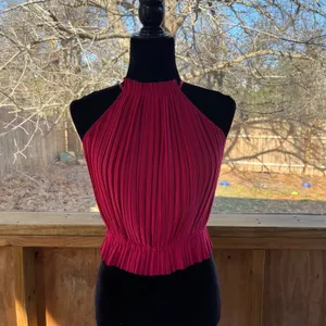 Banana Republic Women's Red Pleated Peplum Waist Top Size XS. NEW! thumbnail 2