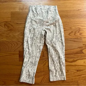 Lululemon Align High-Rise Crop 17" Cheetah Camo Antique White Multi size 2 thumbnail 3