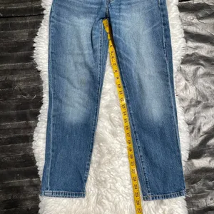 Lucky Brand Medium Wash Blue Denim High Rise Jeans Button Fly Casual Normcore thumbnail 6