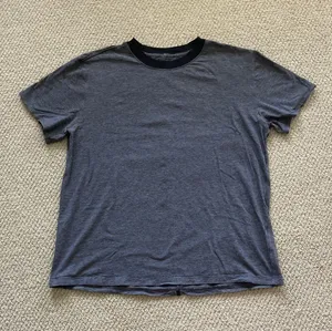 LULULEMON All Yours Boyfriend Tee Micro Stripe Black White Size 8 10 Cotton EUC thumbnail 4