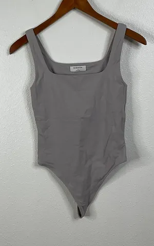 Babaton Gray Square Neck Bodysuit Size‎ Small thumbnail 1