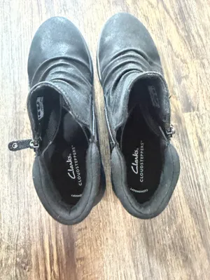 Clarks Black Cloudsteppers Slip-On Boots NWOT thumbnail 2