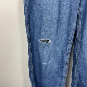 Free People Chloe Baby Barrel Jeans Womens Size Small Distressed Ripped Blue thumbnail 2