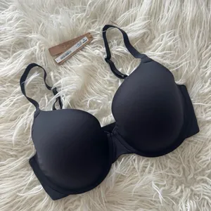 Skims Fits Everybody T-shirt Bra Onyx Size 32DD thumbnail 3