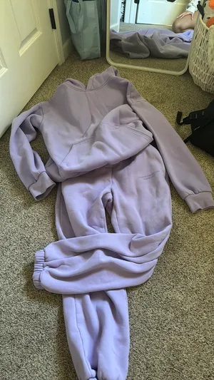 Purple comfrt sweat set Size M thumbnail 2